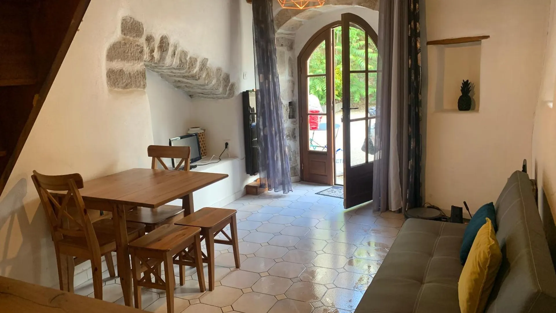 Ruoms Petite Maison 3* Centre-Village