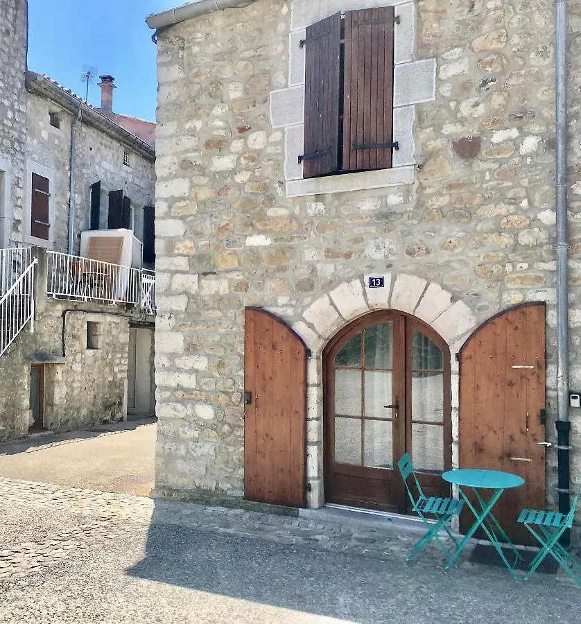 Ruoms Petite Maison 3* Centre-Village 度假居